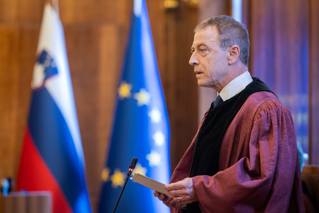 Nekdanji ustavni sodnik začuden nad vsebinskim preobratom ustavnih sodnikov