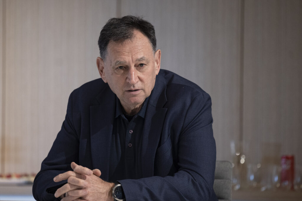 Andrej Ribič zapušča Dars, njegovo predsedovanje zaznamovalo več spornih praks