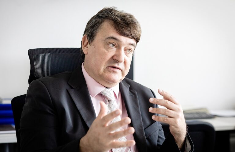 Boštjan M. Turk o zelo spodbudni novici večera: “Slovenci se budimo iz socializma, delo je vrednota”
