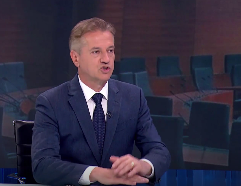 Golob širi brezupno laž, da bi lahko pretental zaveznike
