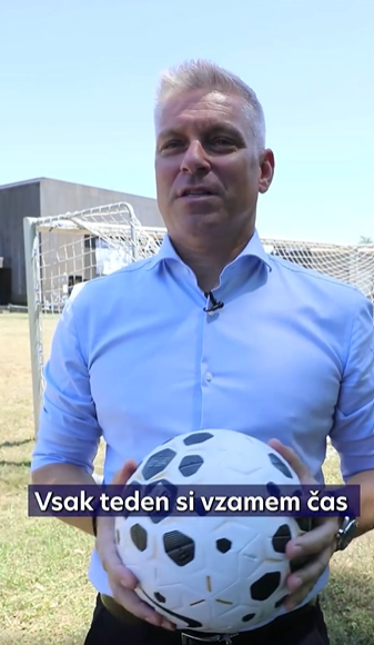 [Video] V poletni seriji pogovorov z ministri spoznajte vlado tudi osebno: Doslej nepoznana plat obrambnega ministra