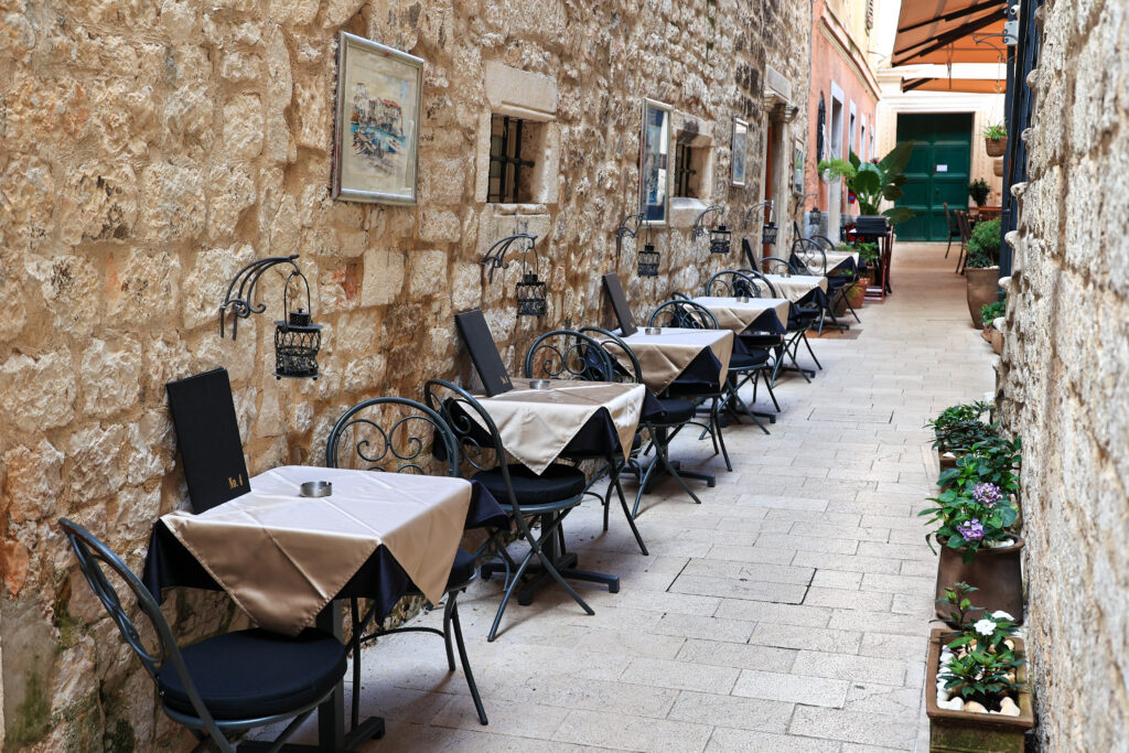 Nemci o Hrvaški: Letošnja turistična sezona je precej drugačna od prejšnjih