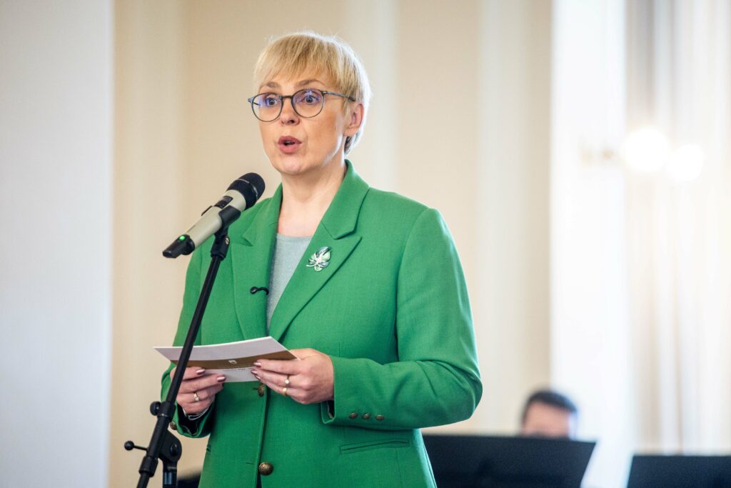 Strokovnjak za mednarodno pravo: Predsednica Pirc Musarjeva ne razume dobro mednarodnega prava