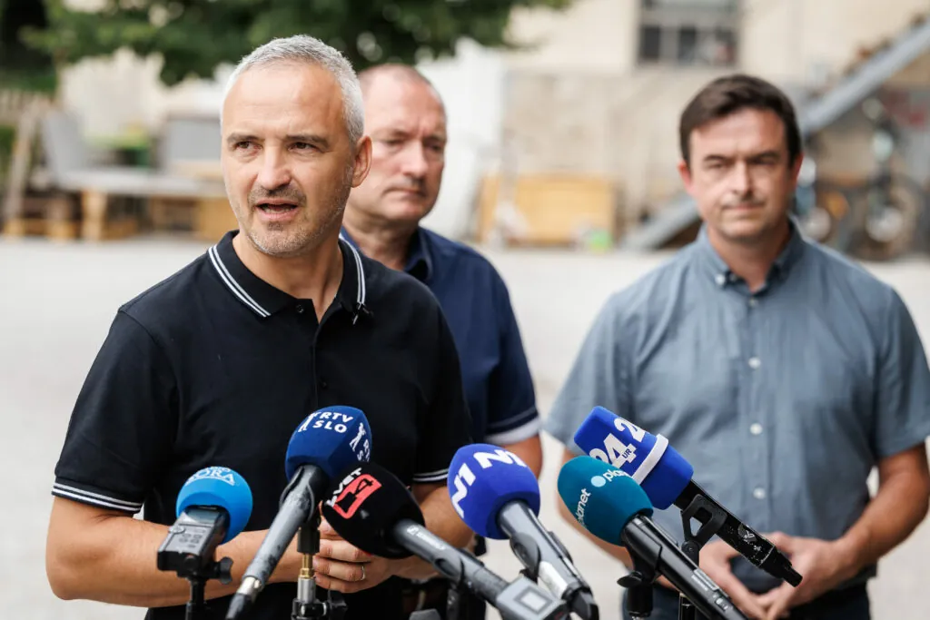 Minister Janez Cigler Kralj napovedal pomoč kmetom, ob tem poziva Slovence naj kupujejo domače