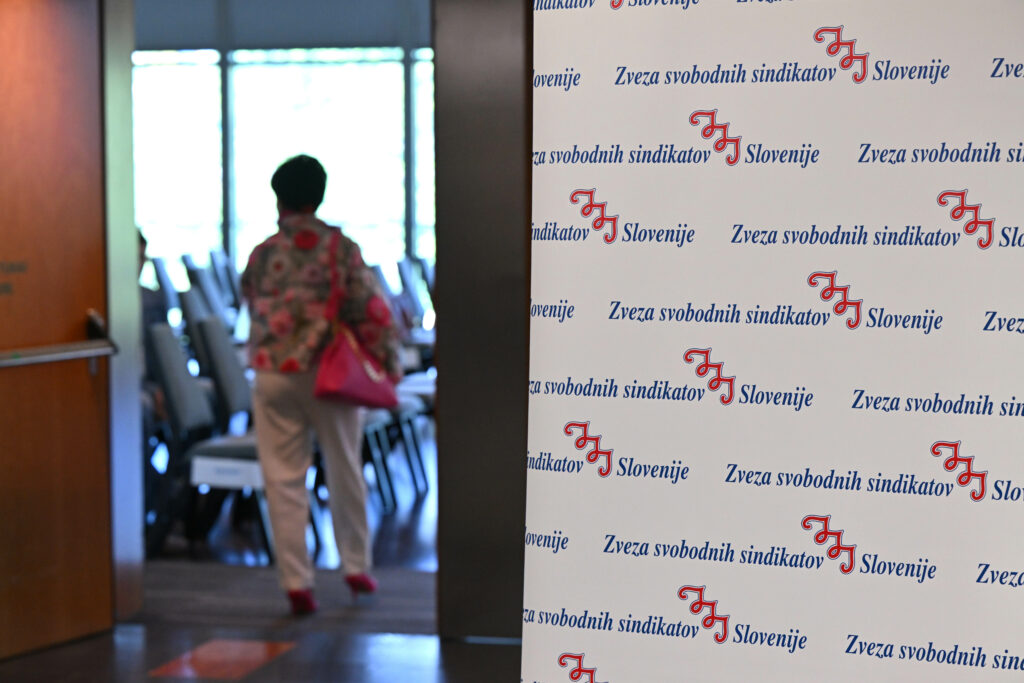 Vse več podrobnosti o Krivoluckaji, ruski prijateljici predsednice Pirc Musar: pravnomočno obsojena se je zaposlila kot glavna računovodkinja pri “rdečih” sindikatih
