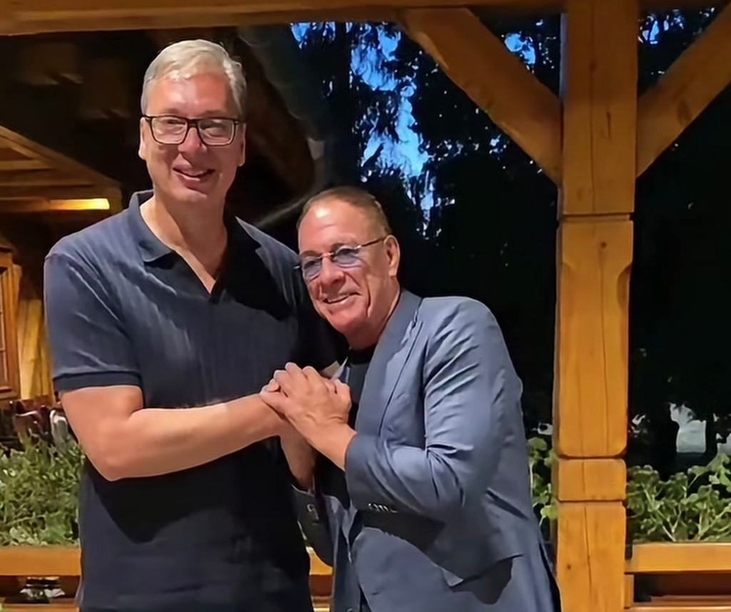Vučić izgubil v polaganju rok proti Van Dammu