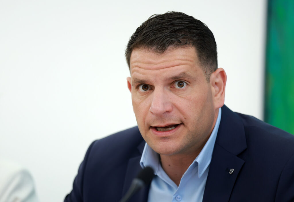 Stevanović po obisku azilnega doma: “Ljudje, tam je res divji zahod”