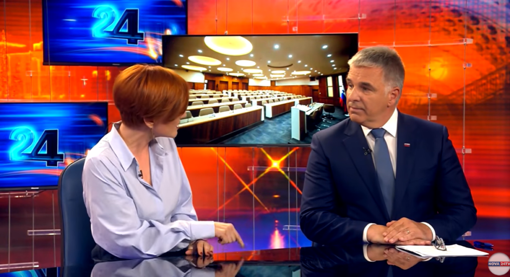 [Video] Lotrič o Asti Vrečko: “Njena reakcija ob omembi Fotopuba me je resnično presenetila”