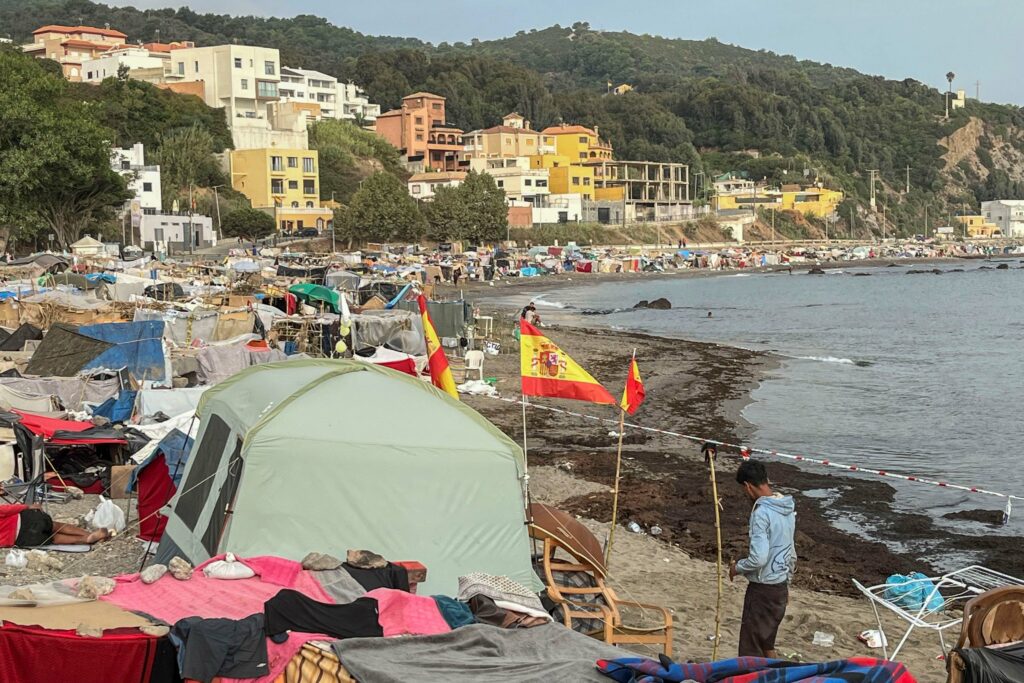 Ilegalni migranti se iz Ceute s čolni za sedem tisoč evrov že tihotapijo na Iberski polotok