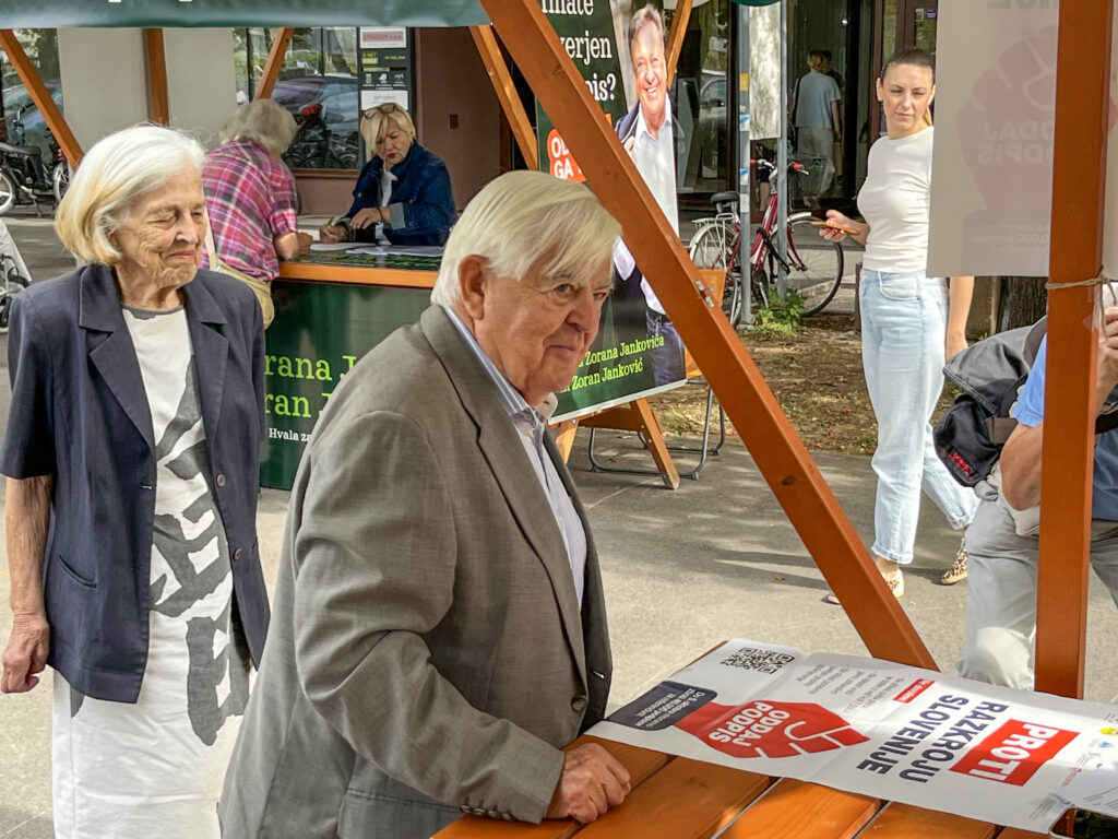 Kučan podprl referendum, politični komentator: Najprej se odločijo za mnenje, zatem iščejo argumente