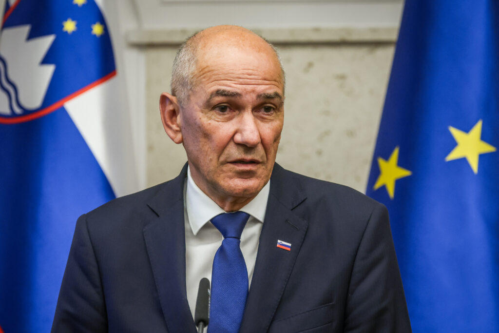 Premier Janša: Masa bruto plač v javnem sektorju se je v desetih letih povečala za kar 92 %