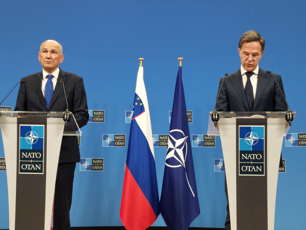 Janez Janša se je v Bruslju srečal z generalnim sekretarjem Zveze Nato