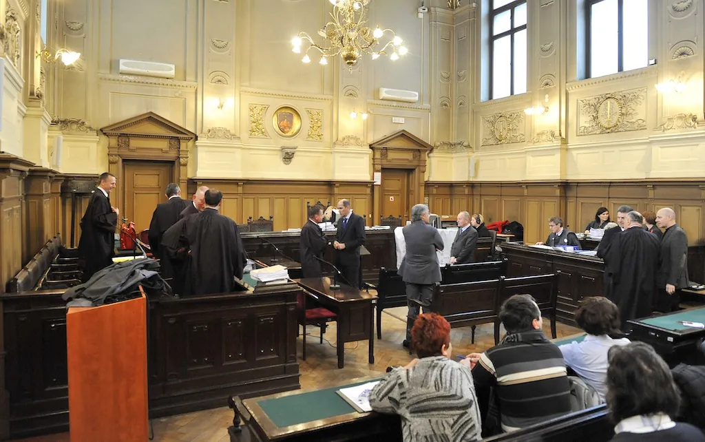 Kroženje med tožilci, sodniki in NVO-ji s Sorošovim ozadjem je pokazatelj sistemske zastrupljenosti