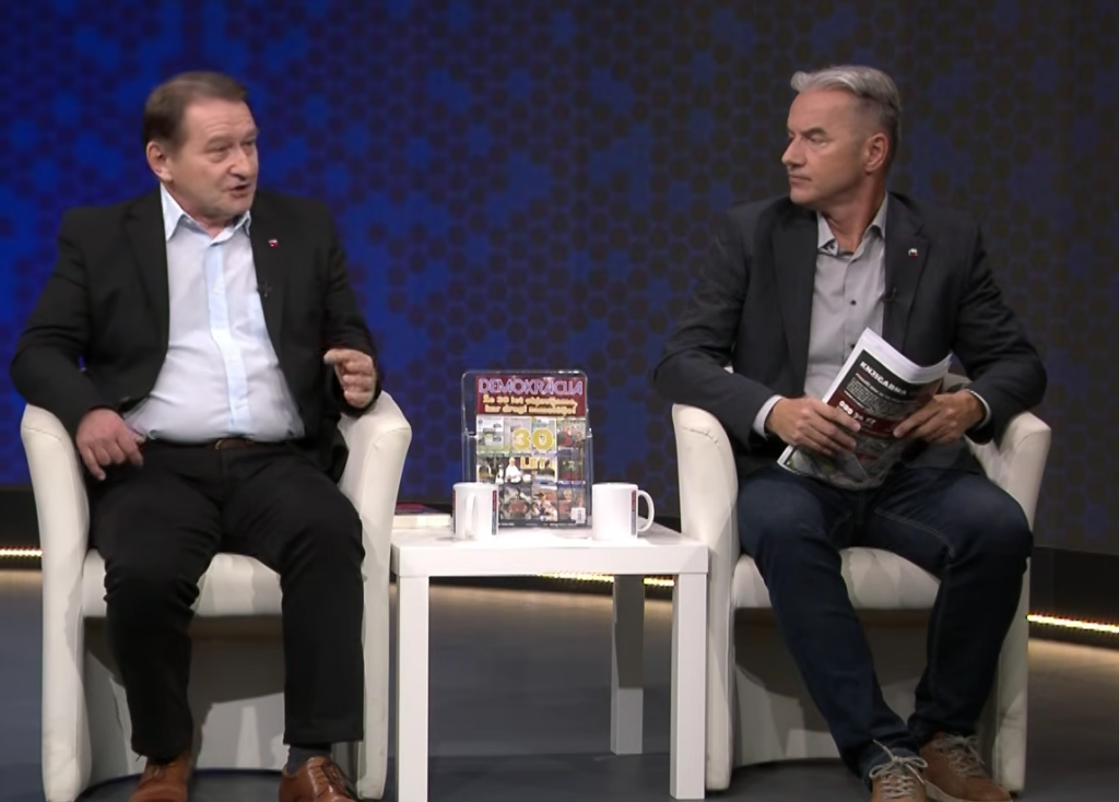 [Video] Ob 30. jubileju Demokracije o reviji spregovorila urednika Jože Biščak in Metod Berlec