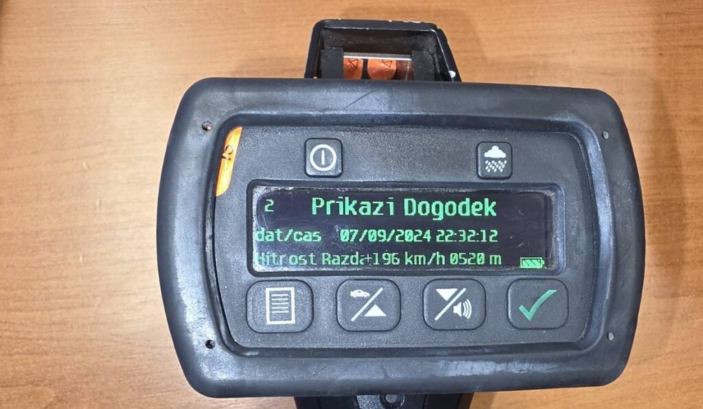 Na območju Ribnice izmerjene hitrosti do 186 kilometrov na uro, med prekrškarji tudi voznik začetnik