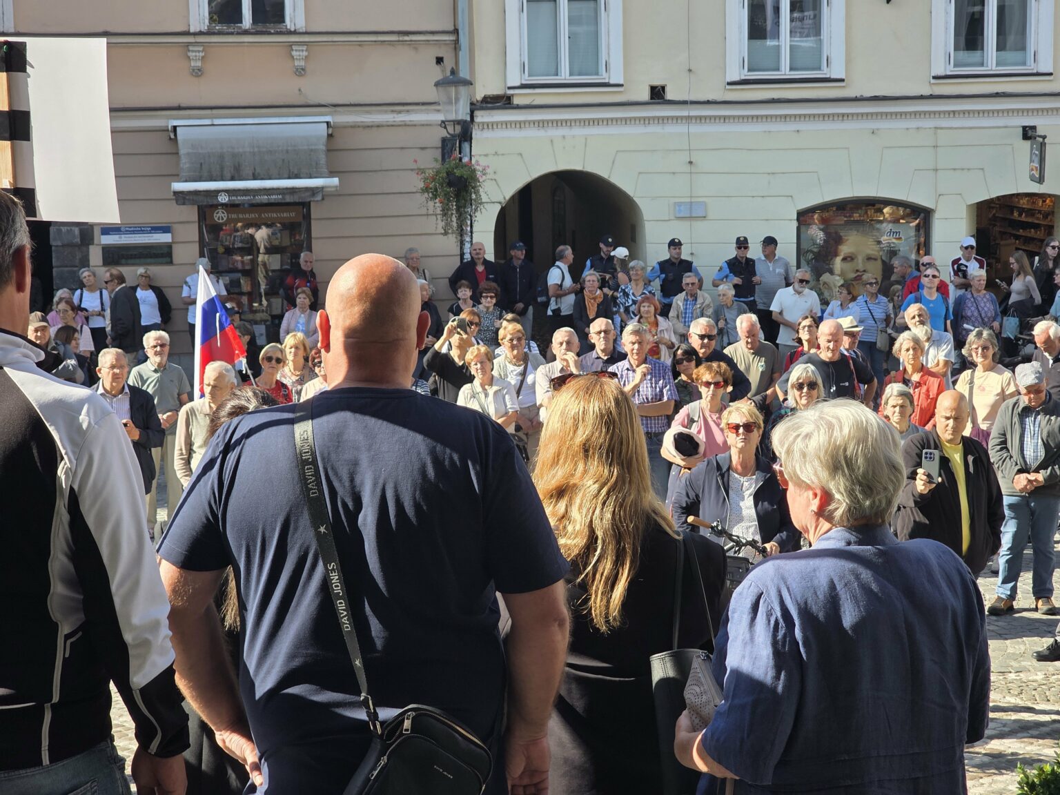 33. shod proti kanalu C0: “Nevarnost ni mimo, zamenjajmo župana”