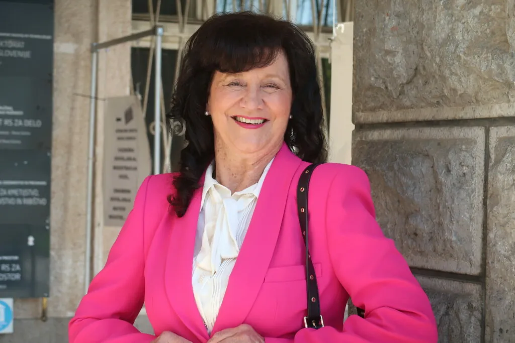 To je skupna kandidatka SDS, NSi in Demokratov za županjo Nove Gorice