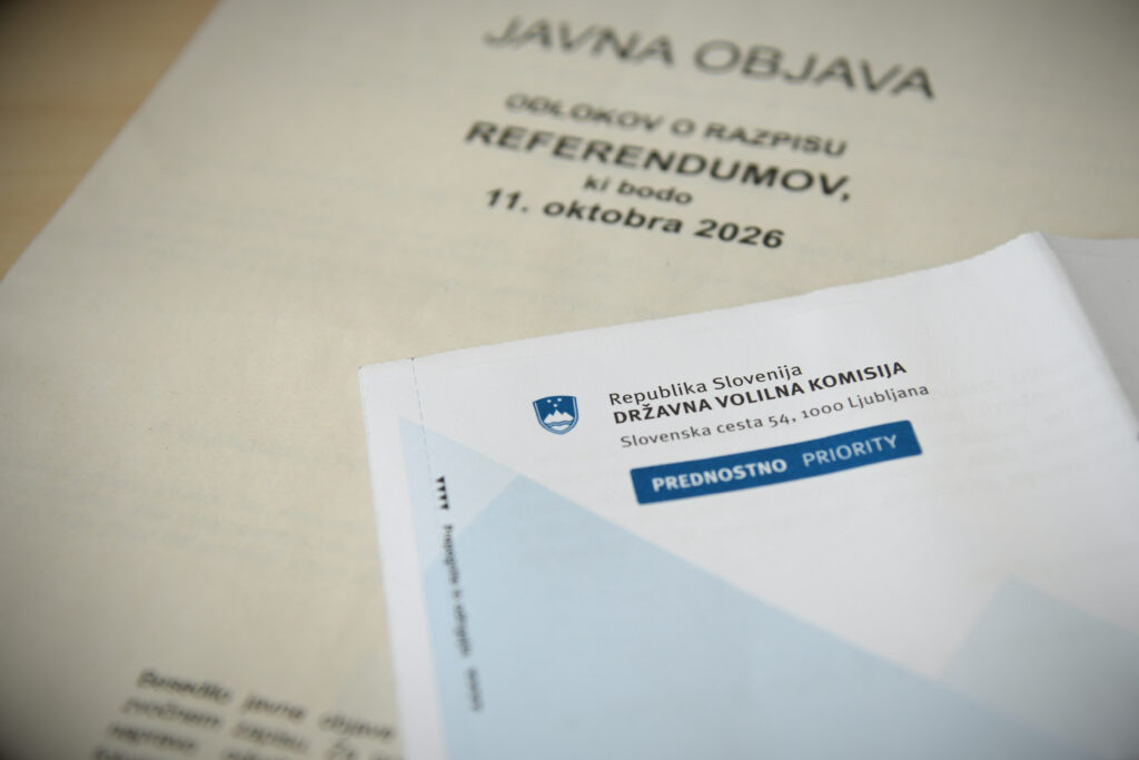11. oktobra ne boste mogli glasovati na volišču? Iztekajo se roki za alternative