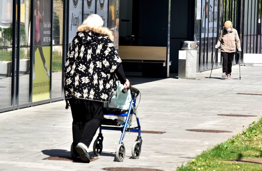 Janša: Spoštovanje do starejših se mora odražati v konkretnih dejanjih
