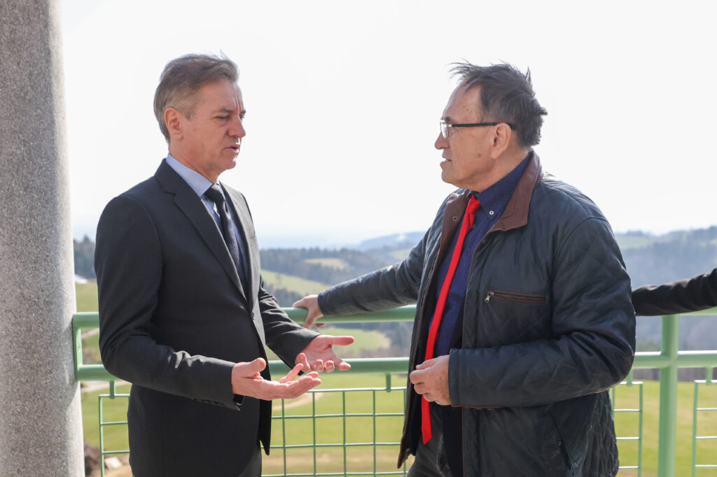 Nekdanji kandidat Gibanja Svoboda Vojko Flis nepreklicno odstopil z mesta direktorja UKC Maribor
