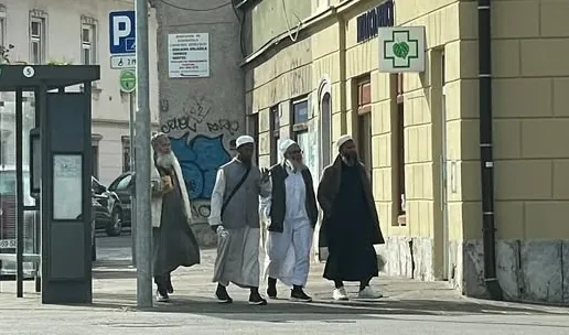 Radikalni islamisti nasproti cerkve Sv. Petra v Ljubljani